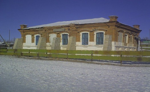 Дом Эпова - старейшее здание района.